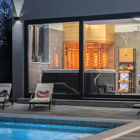 Alison Deluxe With Private Pool, Sauna And Jacuzzi Nedeščina